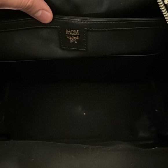 MCM Stark Gunta M Stripe Backpack in Visetos - Picture 8 of 9